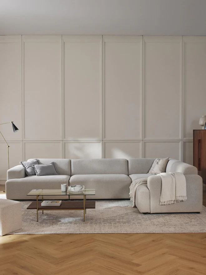 a deep seat, it's wonderfully relaxing – and with the matching MELVA ottoman, the sofa transforms into a spacious lounge area