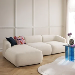 Timeless curves, modular comfort – the SOFIA 3-seater corner sofa in creamy white offers versatile design, sustainable quality, and everyday durability.