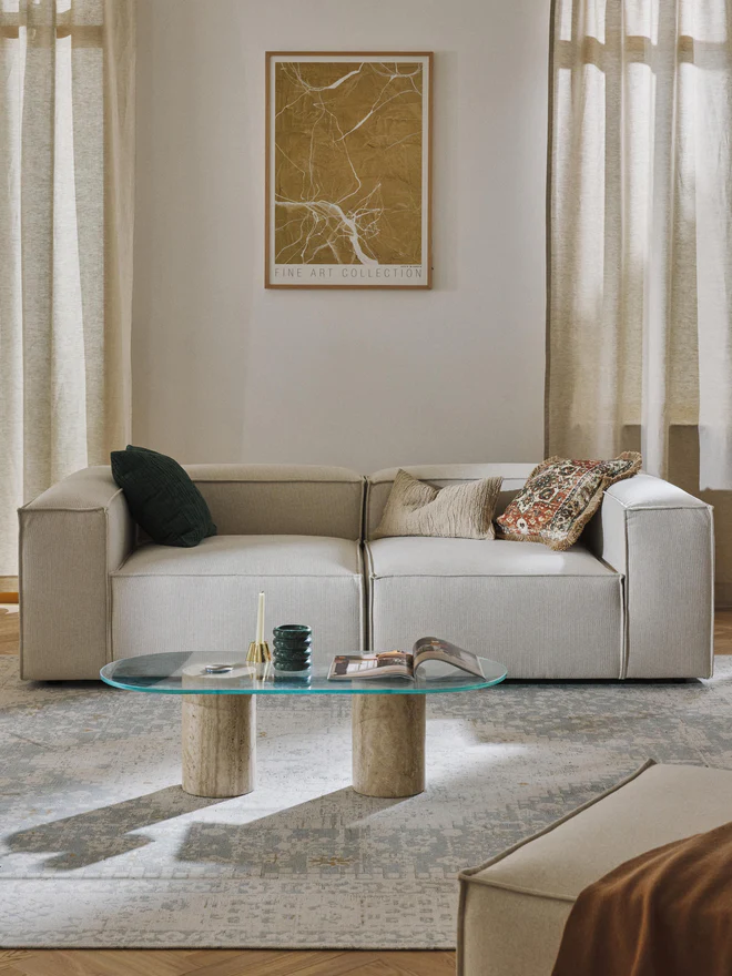 LENNON: The LANA console not only offers additional storage space but is also a decorative highlight that fits the LENNON dimensions perfectly.